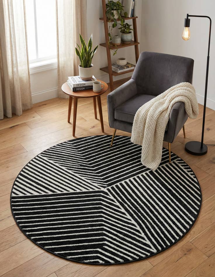 Detail image of 4' x 4' Oslo Round Rug