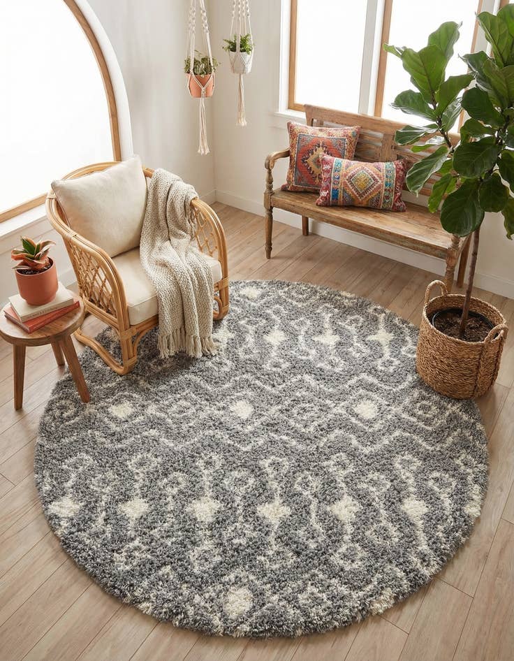 Detail image of 6' x 6' Moroccan Trellis Shag Round Rug