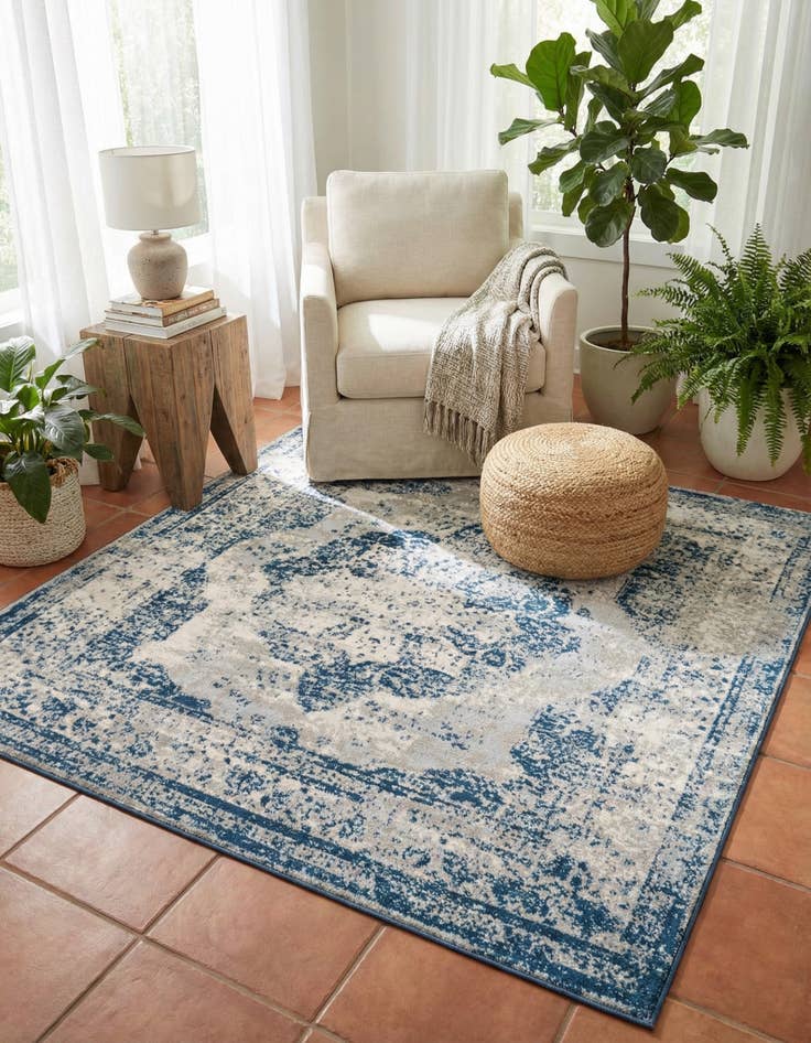 Detail image of 7' 10 x 7' 10 Monte Carlo Square Rug