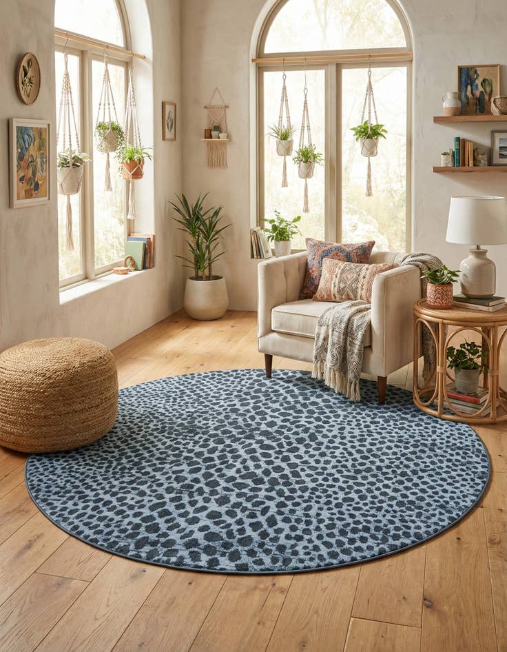 Detail image of 7' 10 x 7' 10 Kamala Washable Round Rug