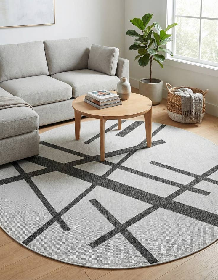 Detail image of 7' 10 x 7' 10 Easy-Clean Modern Indoor / Outdoor Round Rug