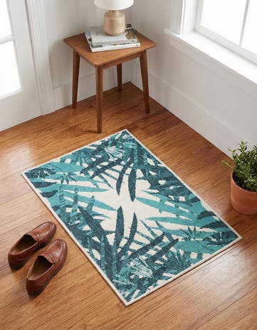 2' x 3' Easy-Clean Botanical Indoor / Outdoor Rug