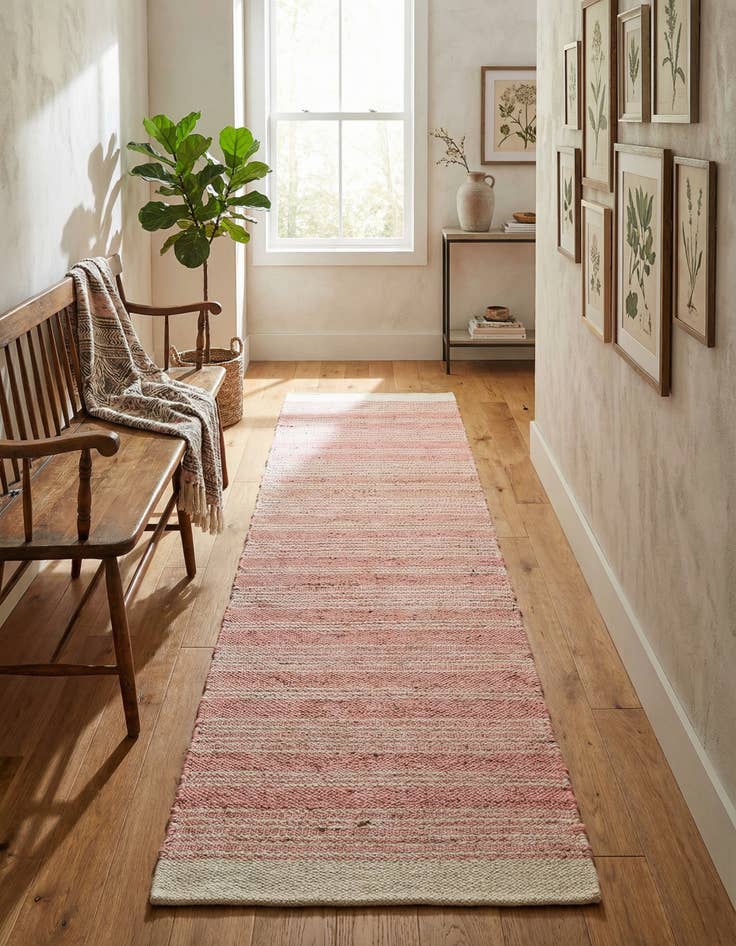 Detail image of 2' 7 x 10'  Hand Woven Lariat Runner Rug