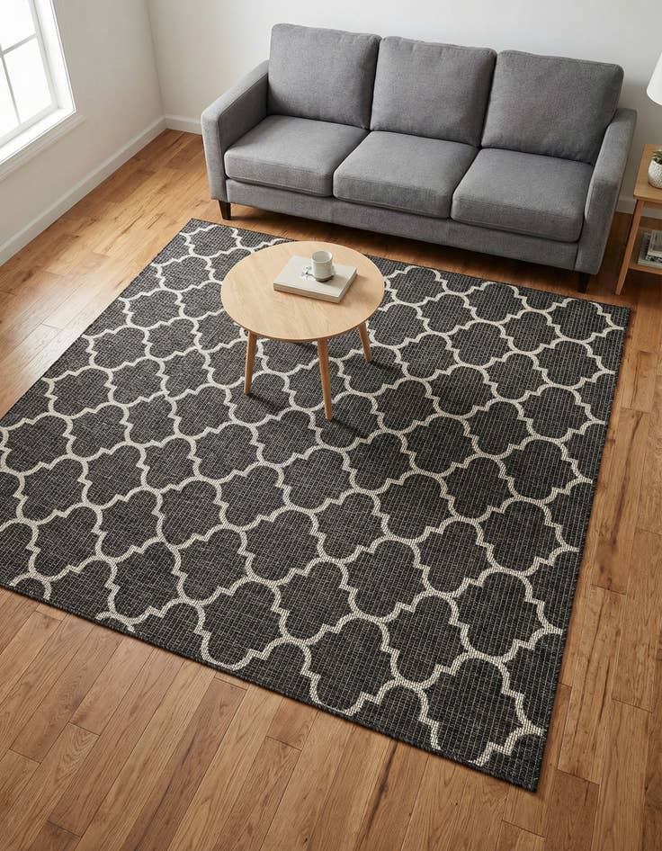 Detail image of 6' x 6' Washable Lattice Indoor / Outdoor Square Rug