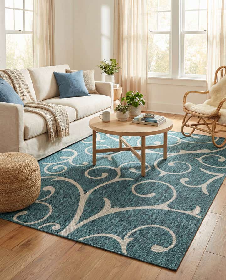 5' 3 x 8' Easy-Clean Botanical Indoor / Outdoor Rug
