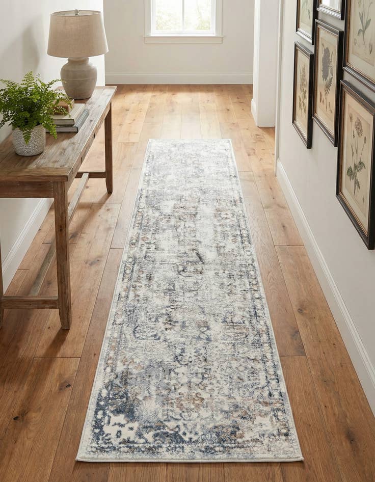 Detail image of 2' x 9' 10 Highbury Runner Rug