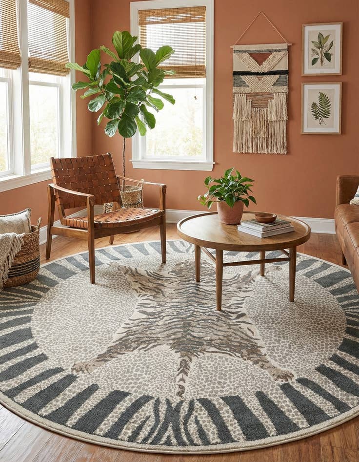 Detail image of 10' x 10' Safari Round Rug