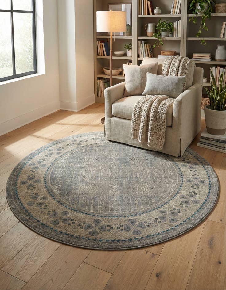 Detail image of 7' 3 x 7' 3 Viola Round Rug