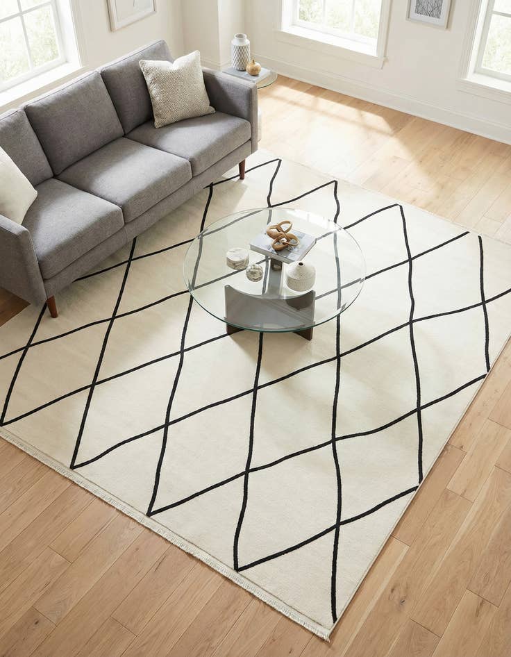 Detail image of 7' 10 x 7' 10 Milano Square Rug