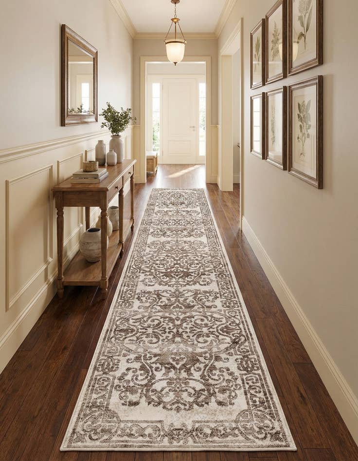 Detail image of 2' 6 x 14' Hermitage Runner Rug