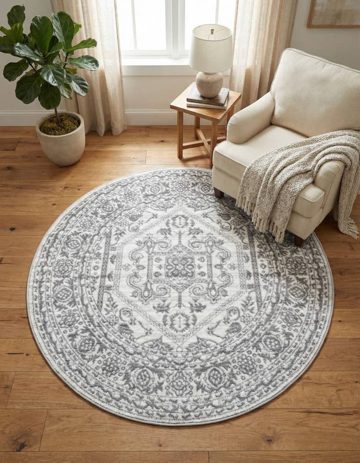 Detail image of 5' x 5' Boston Round Rug