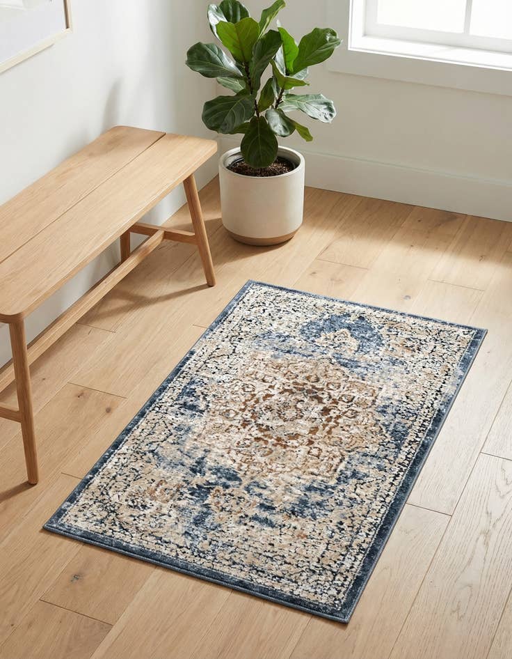 Detail image of 2' x 3' Villa Rug