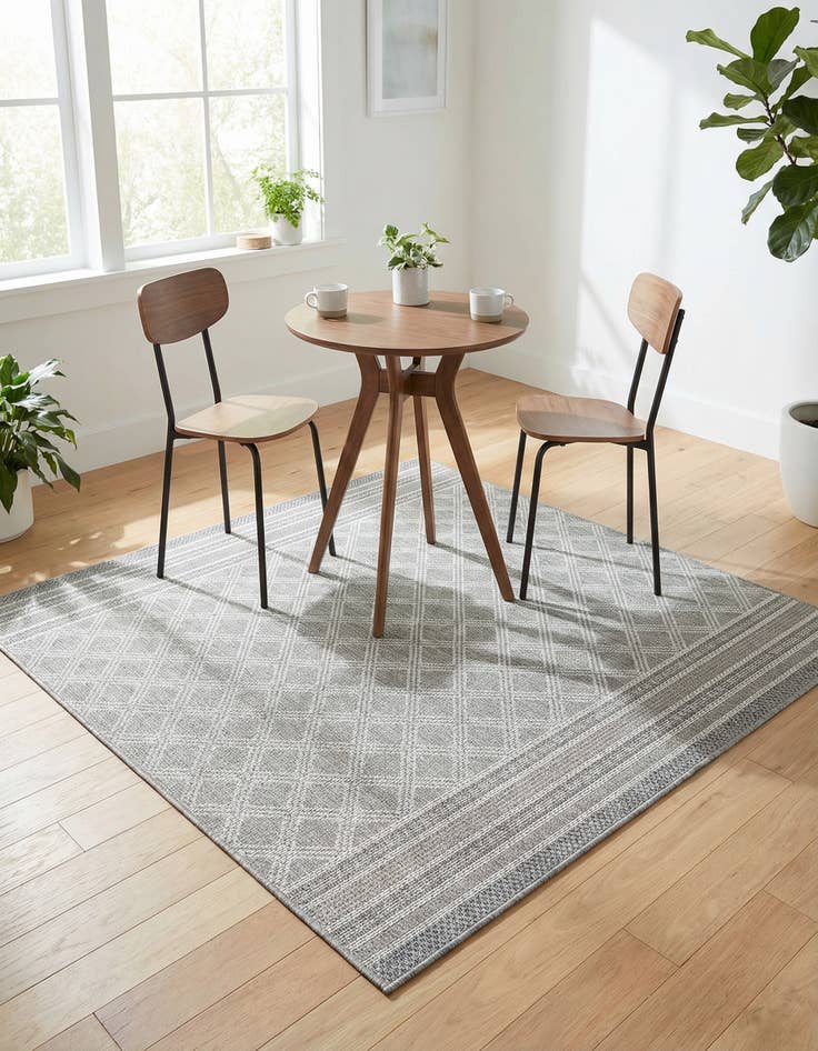 Detail image of 5' 1 x 5' 1 Easy-Clean Trellis Indoor / Outdoor Square Rug