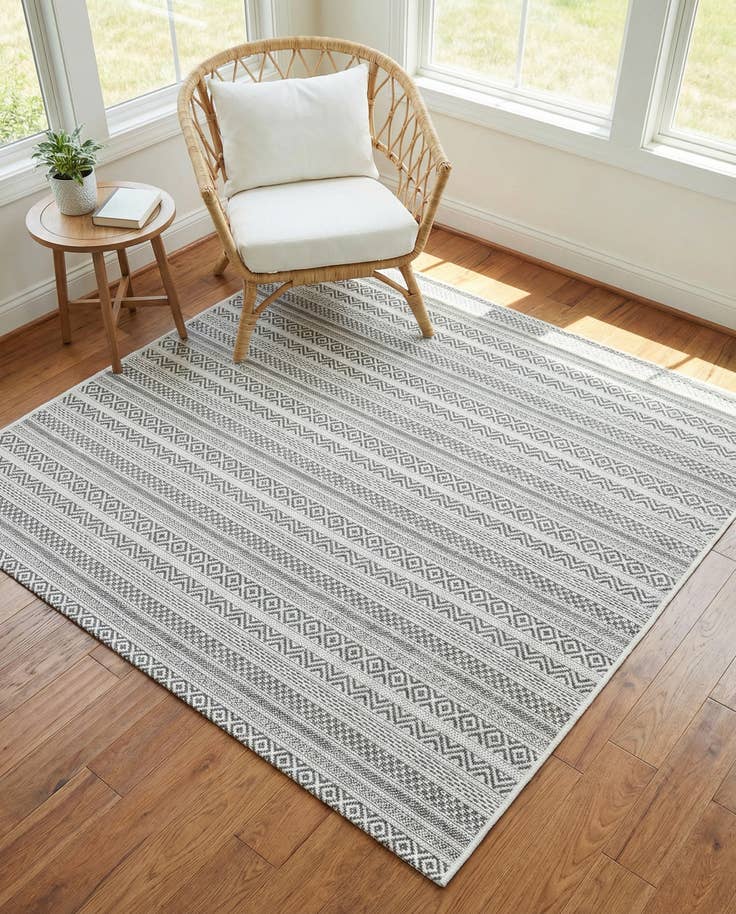 Detail image of 5' 3 x 5' 3 Easy-Clean Ribbon Indoor / Outdoor Square Rug