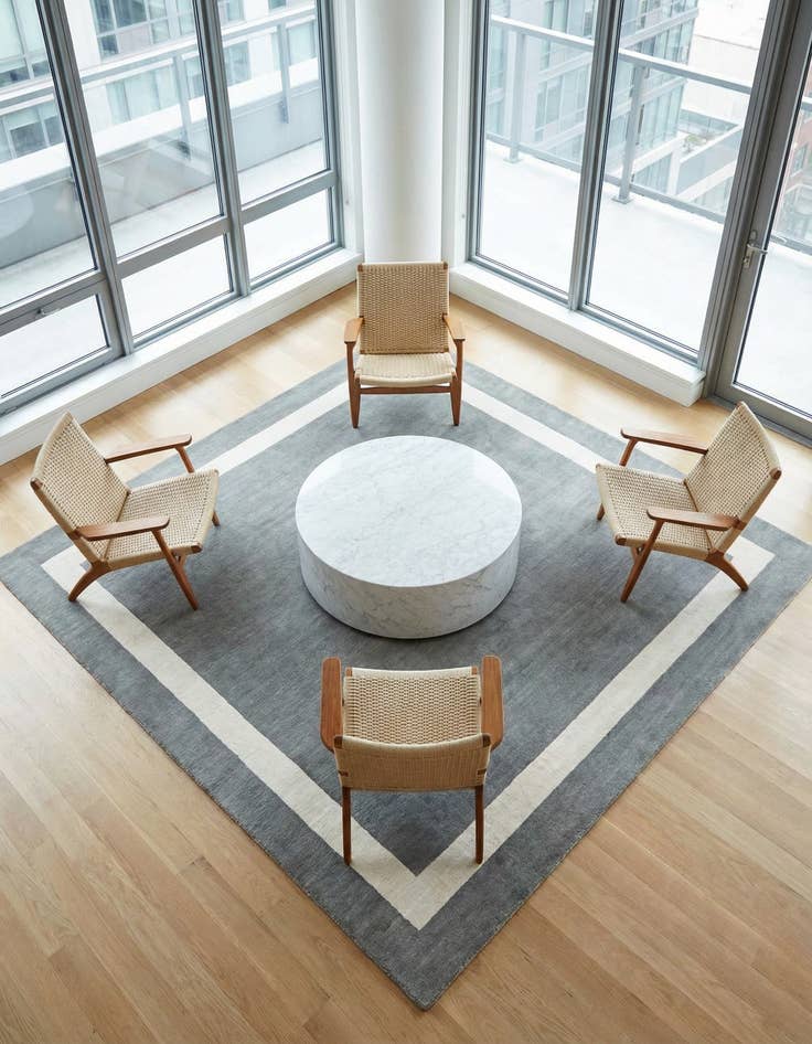 Detail image of 7' 10 x 7' 10 Jill Zarin Border Wool Square Rug