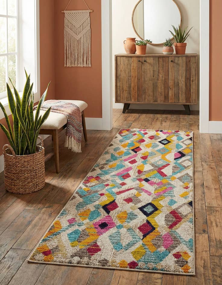 Detail image of 2' 2 x 6' 9 Washable Mesa Runner Rug
