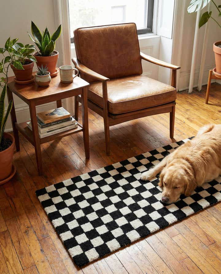 2' 1 x 3' Hand Tufted Wool Rug