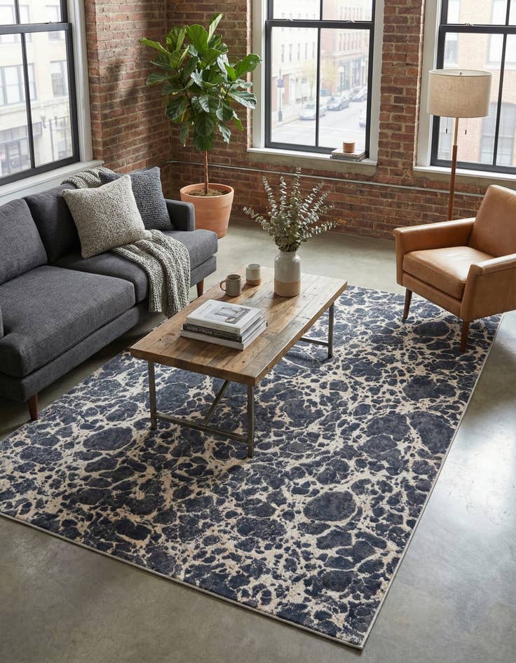 Detail image of 7' x 10' Oasis Rug