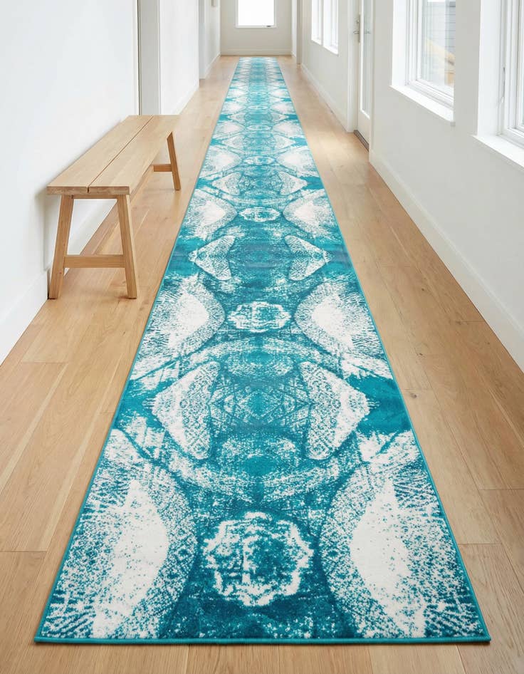 Detail image of 3' 3 x 16' 5 Monaco Runner Rug