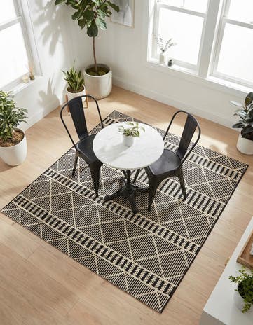Black Easy-Clean Trellis Indoor / Outdoor Square Rug