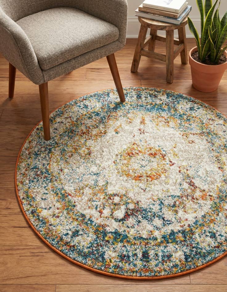 Detail image of 3' 3 x 3' 3 Veneto Round Rug