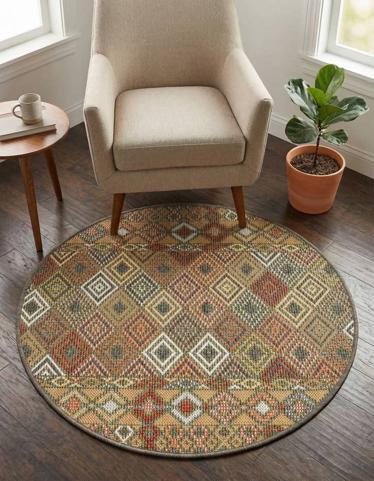 Detail image of 3' 3 x 3' 3  Washable Baja Indoor / Outdoor Round Rug