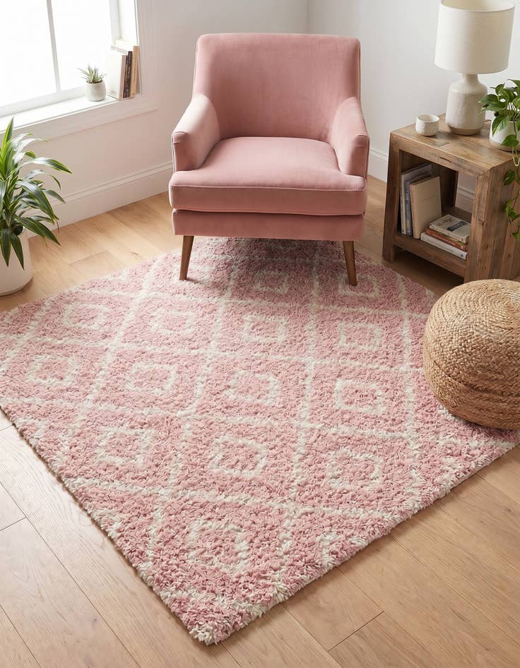 Detail image of 5' 3 x 5' 3 Trellis Shag Square Rug
