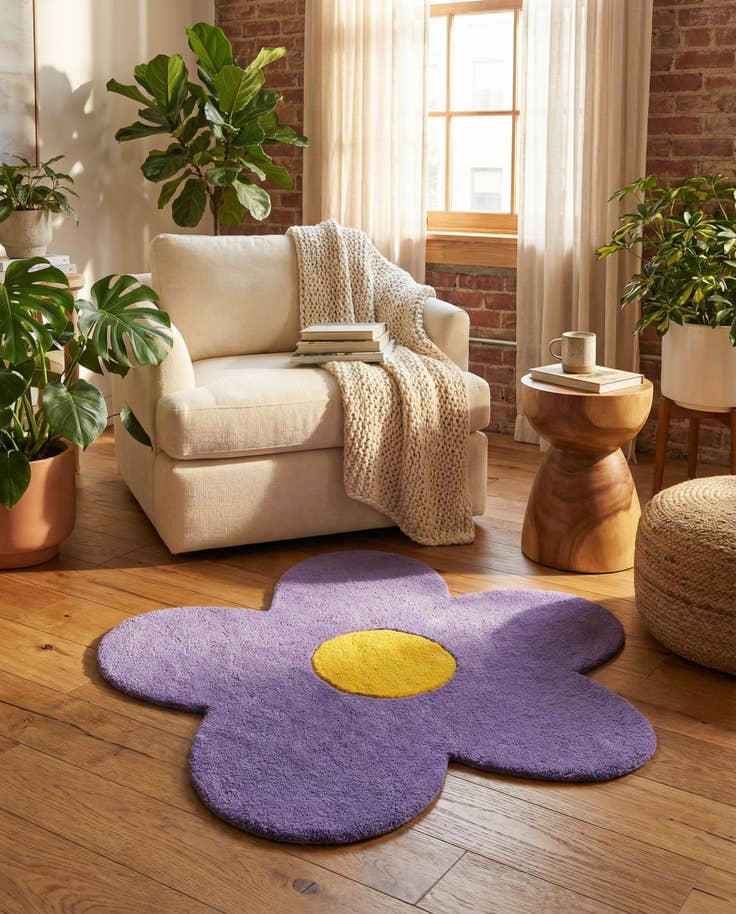 Detail image of 3' 1 x 3' 1 Happy Rugs Funky Flower Wool Round