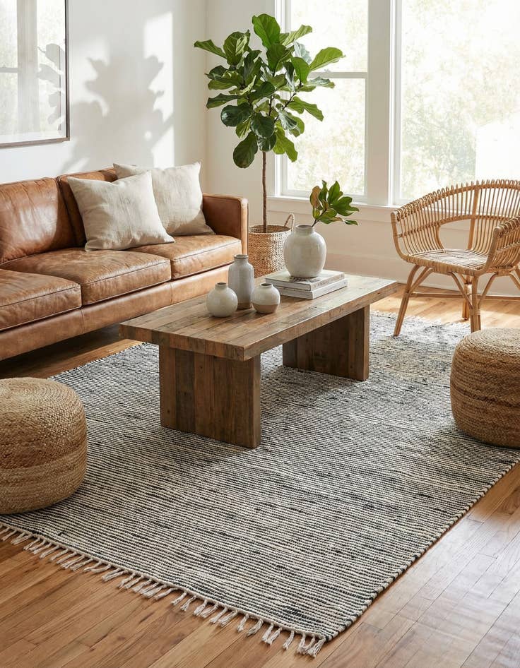 Detail image of 8' x 11' Hand Woven Chindi Jute Rug