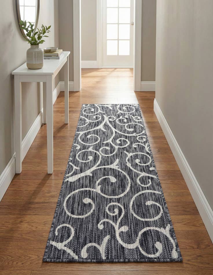 Detail image of 2' x 6' Washable Botanical Indoor / Outdoor Runner Rug