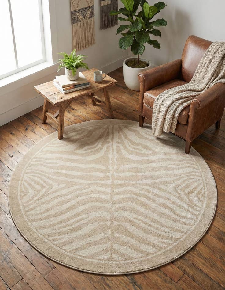 Detail image of 5' x 5' Safari Round Rug