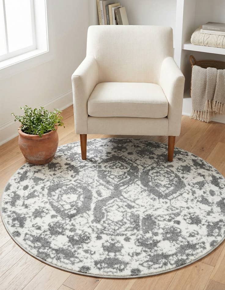 Detail image of 4' x 4' Veneto Round Rug