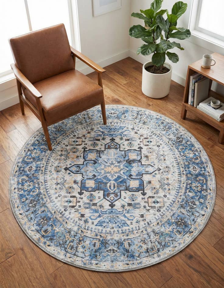 Detail image of 4' x 4' Washable Yara Round Rug