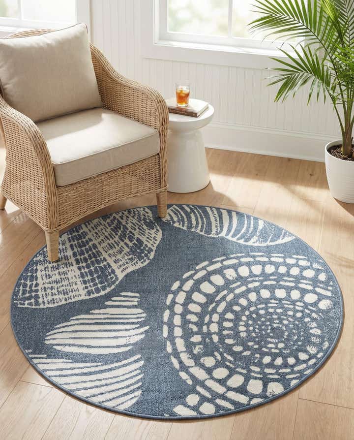 4' x 4' Easy-Clean Coastal Indoor / Outdoor Round Rug