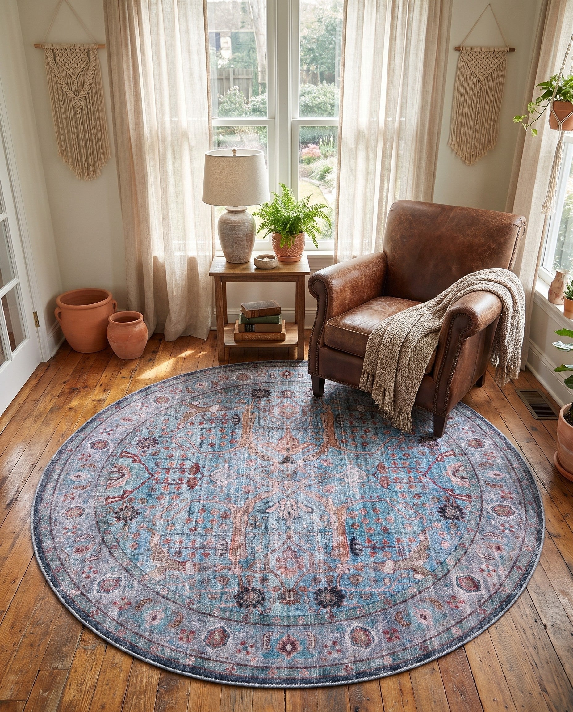 5' 3 x 5' 3 Maahru Round Rug