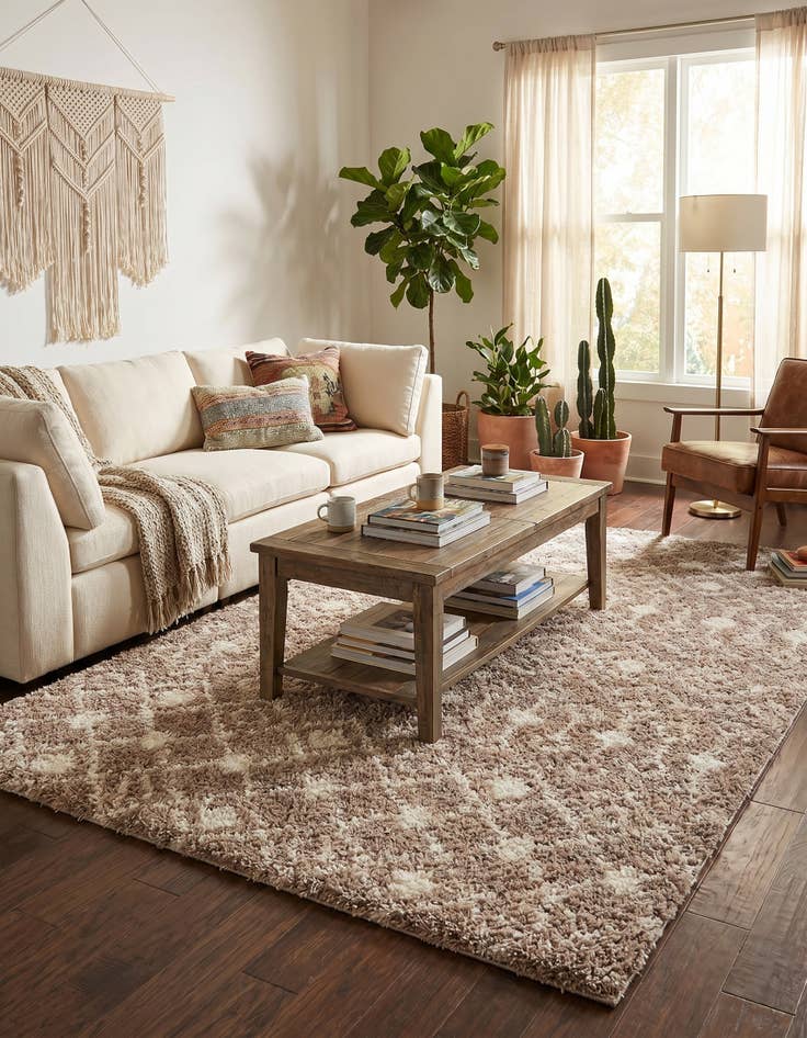 Detail image of 6' x 9' Moroccan Trellis Shag Rug