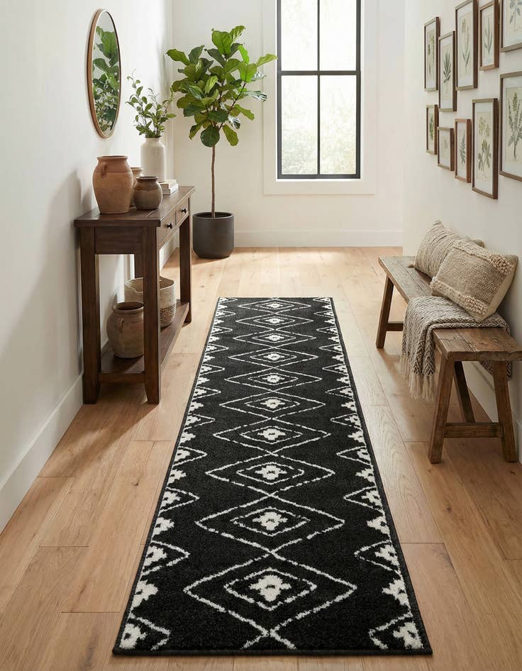 Detail image of 2' x 8' Oslo Runner Rug