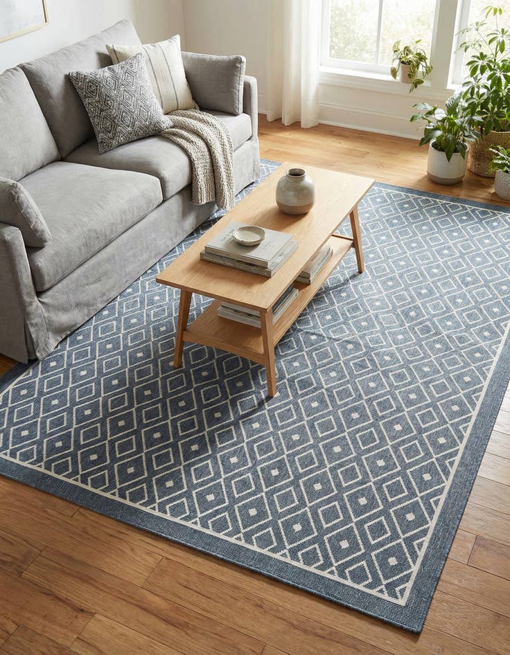 Detail image of 7' 10 x 10'  Washable Trellis Indoor / Outdoor Rug