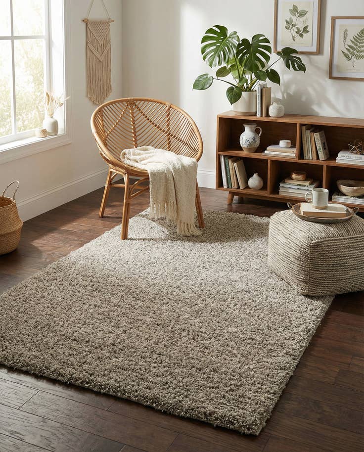 Detail image of 5' x 7' Solid Shag Rug