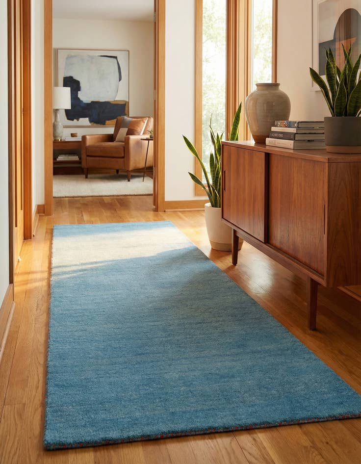 Detail image of 2' 7 x 6' 7 Solid Gabbeh Wool Runner Rug