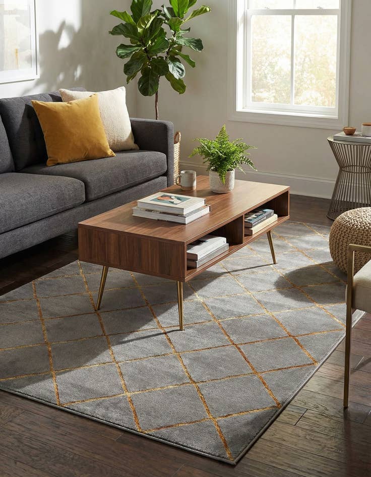 Detail image of 6' x 9' Vogue Geo Rug