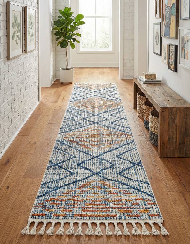 Detail image of 2' 7 x 13' Aramis Runner Rug