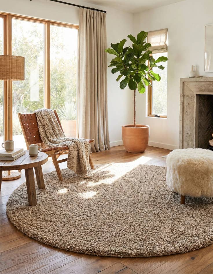 Detail image of 7' 10 x 7' 10 Solid Shag Round Rug