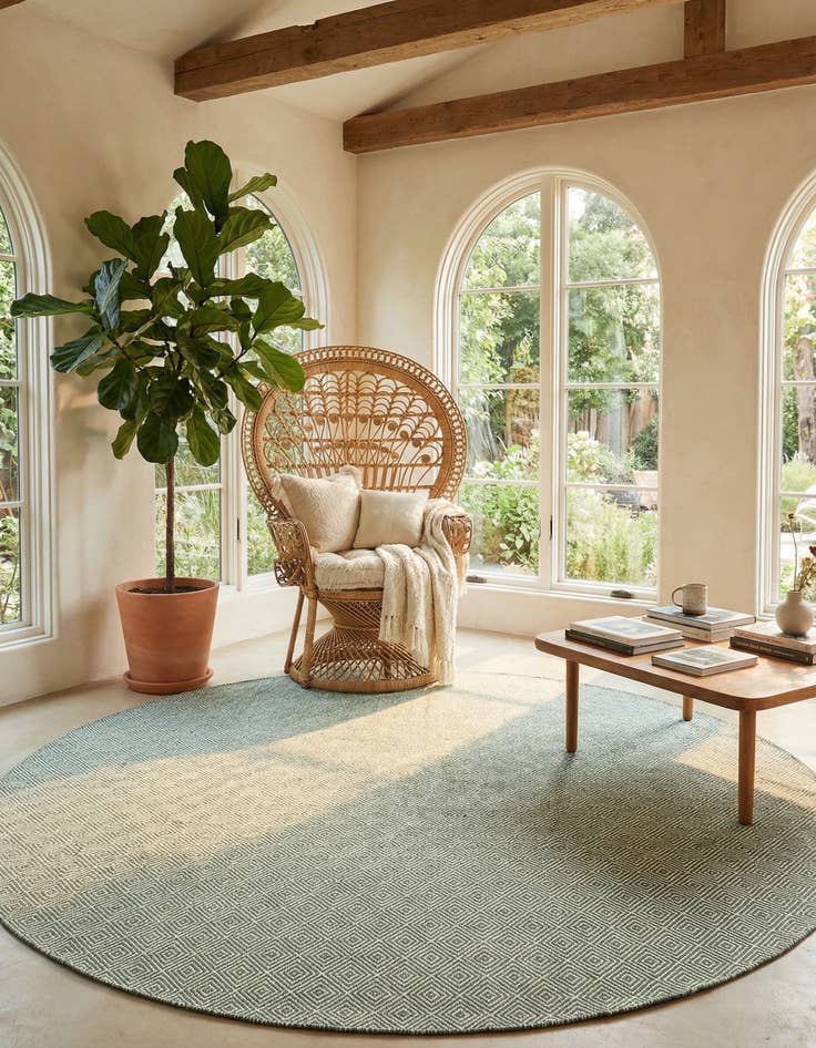 Detail image of 10' x 10'  Hand Woven Geo Trellis Flatweave Round Rug