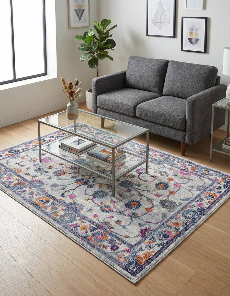 Detail image of 4' x 6' Budapest Rug