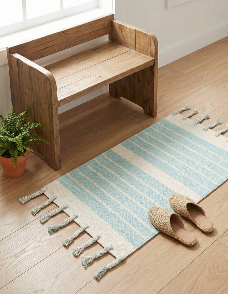 Detail image of 2' x 3' 1  Hand Woven Chindi Cotton Rug