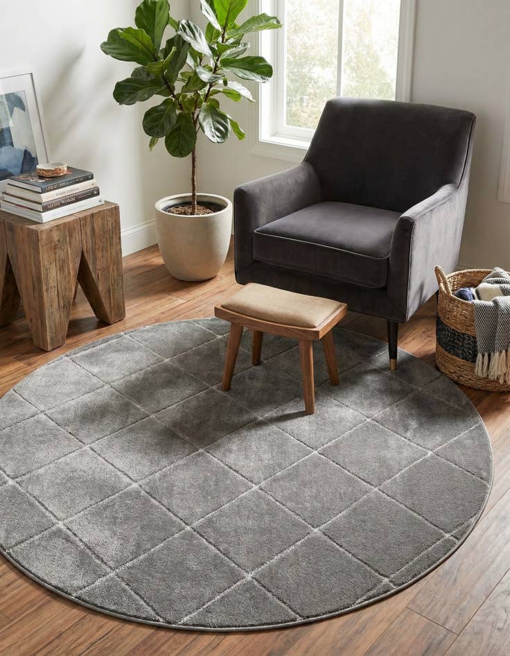 Detail image of 6' x 6' Vogue Geo Round Rug