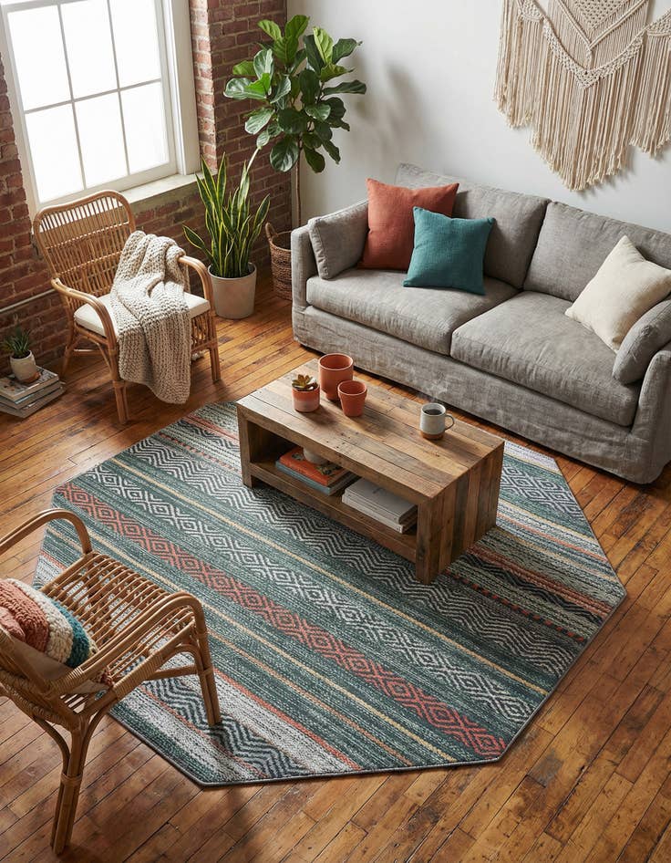 Detail image of 5' x 5'  Washable Yara Octagon Rug