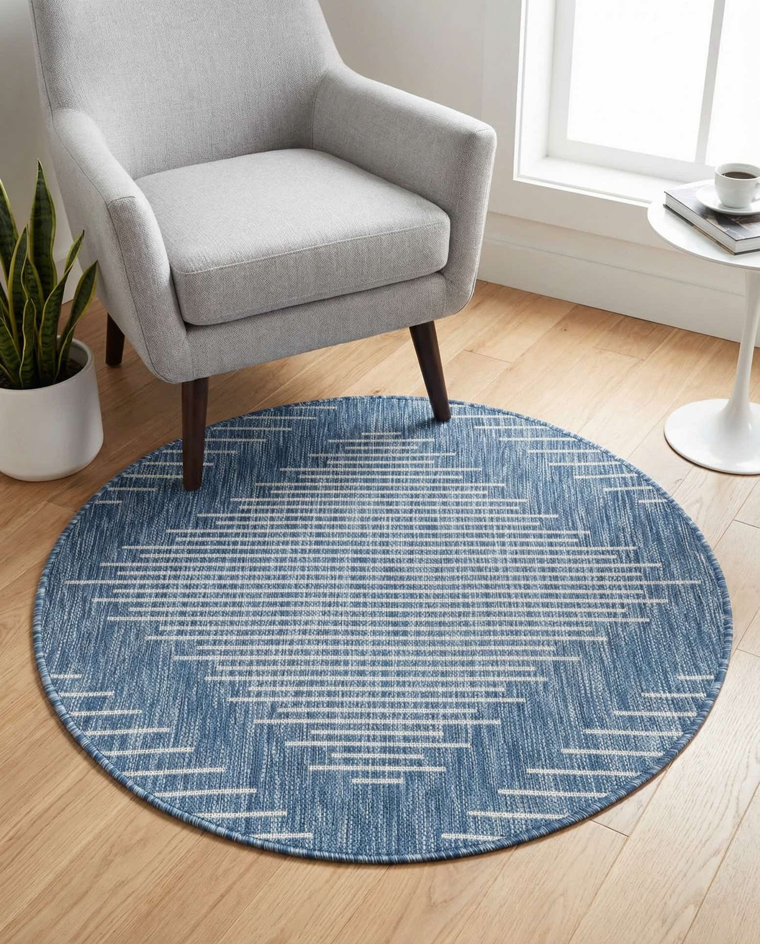 3' x 3' Easy-Clean Modern Indoor / Outdoor Round Rug