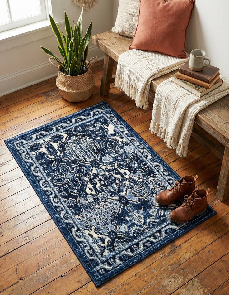 Detail image of 2' x 3' Miranda Rug